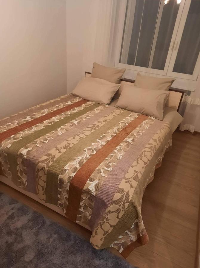 Maironio Apartamentai Radziwiliszki Buitenkant foto